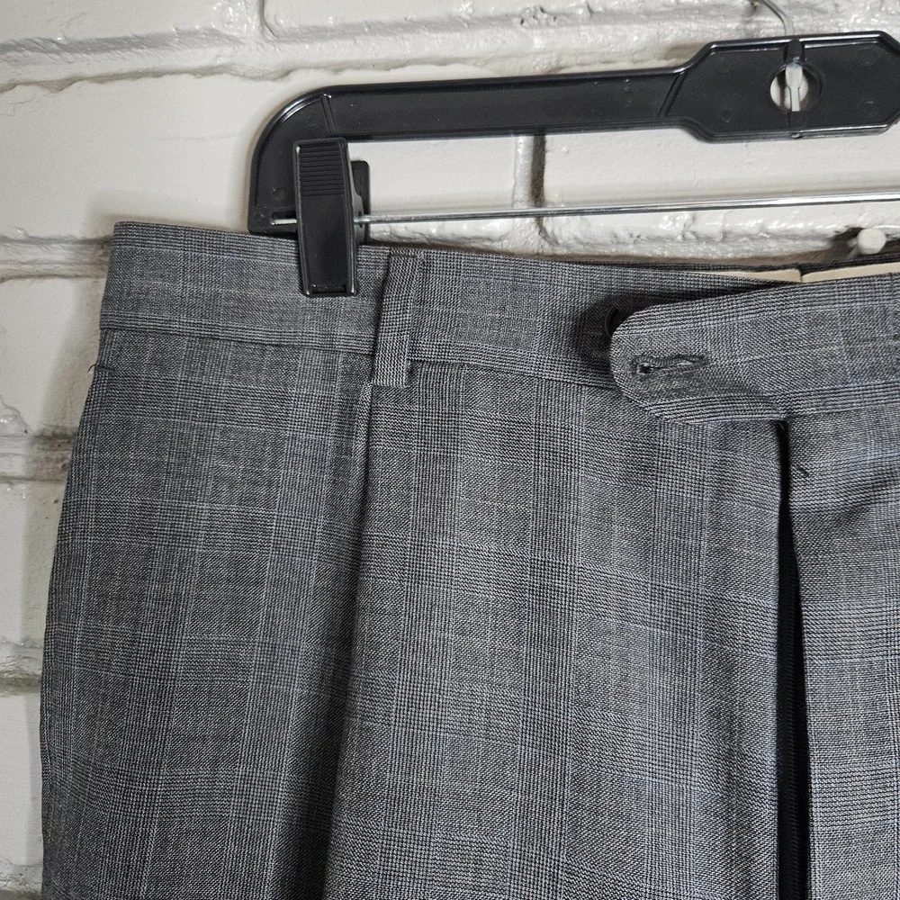 Vintage Burberry London Mens Wool‎ Suit Grey Plaid Windowpane 41R 34X30